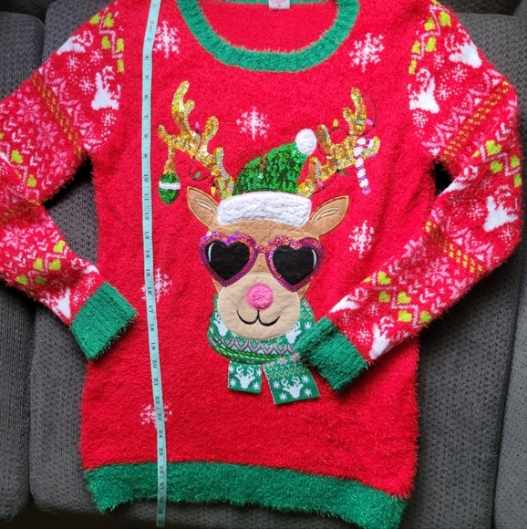 Holiday Time Girls XXL (18) Red Reindeer Christmas Sequin Sweater ! - Picture 2 of 6